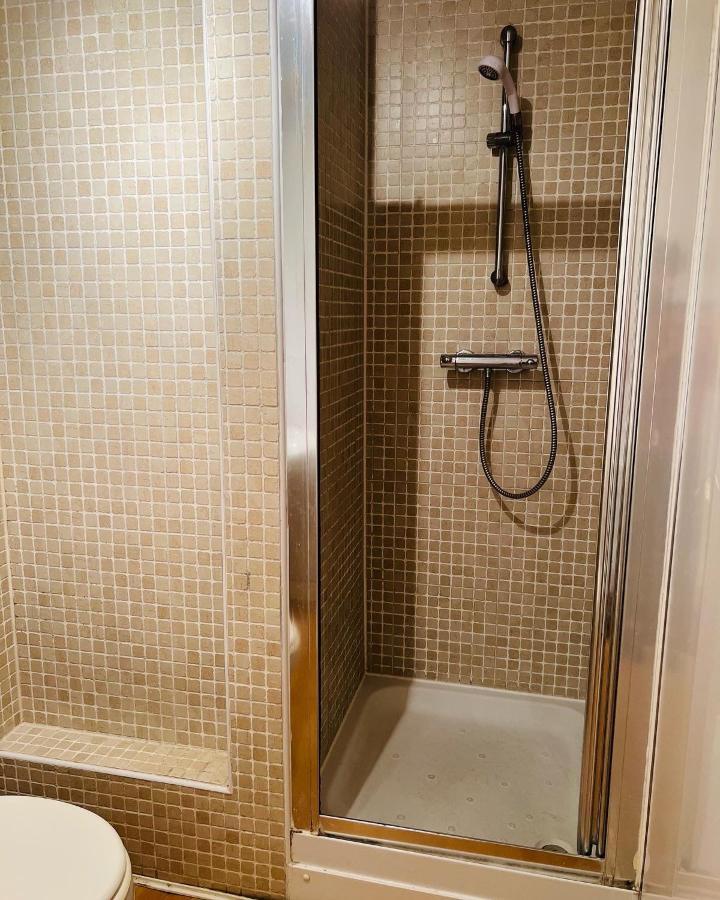 Modern 2Bed 2Bath Ground Floor Apartment Edimburgo Esterno foto