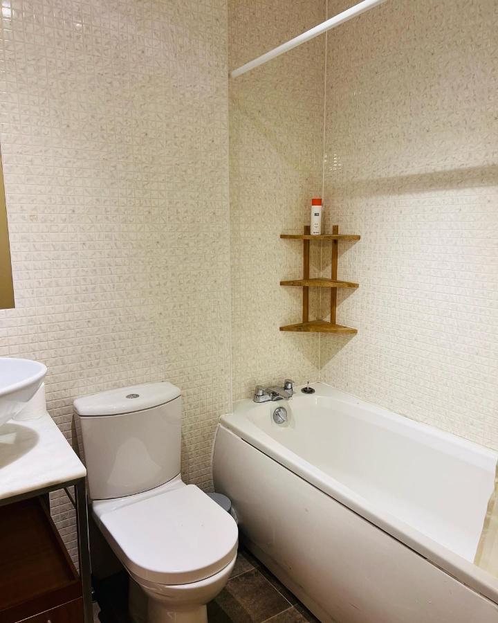 Modern 2Bed 2Bath Ground Floor Apartment Edimburgo Esterno foto
