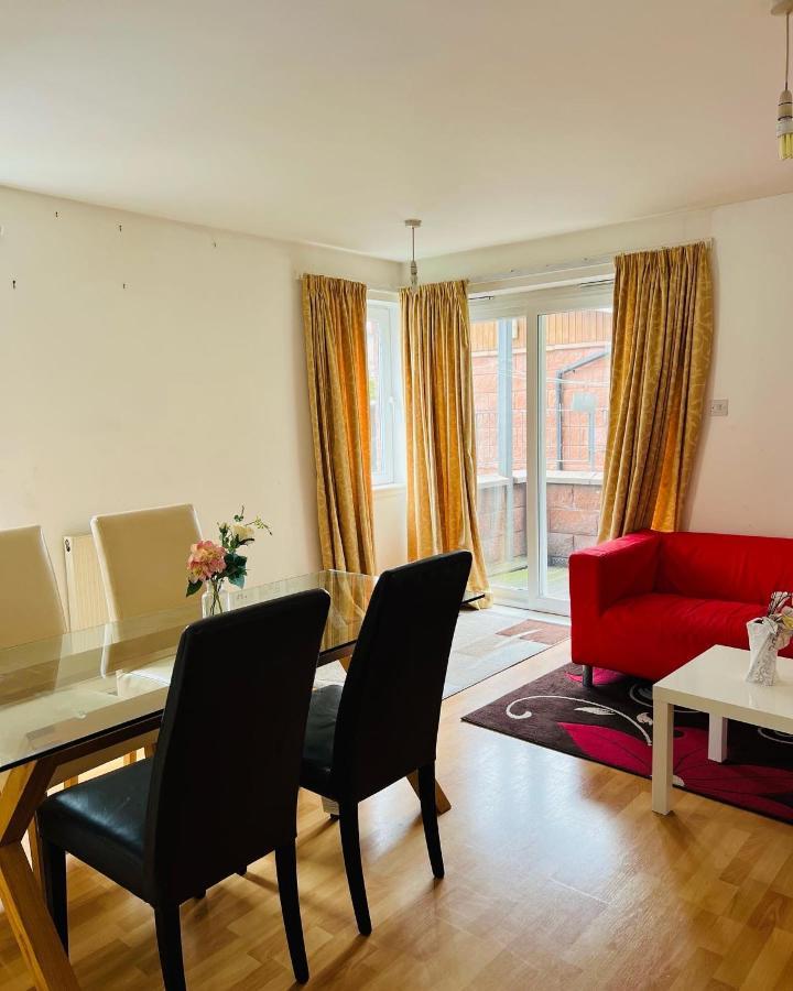 Modern 2Bed 2Bath Ground Floor Apartment Edimburgo Esterno foto